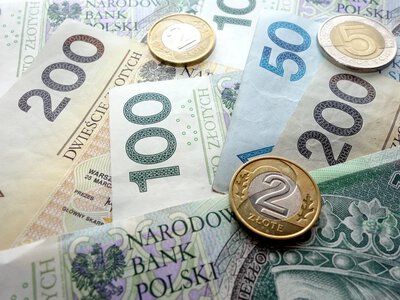 436 mln zł wypłaciło MSWiA z powodu ustawy dezubekizacyjnej