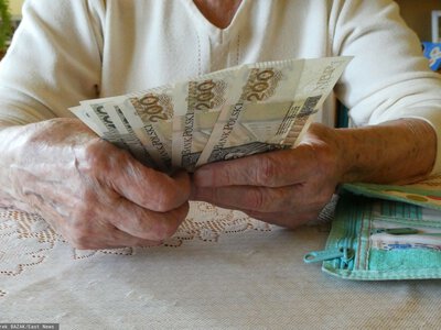 Przy tych chorobach należy się prawie 2 tys. zł z ZUS. Oto lista