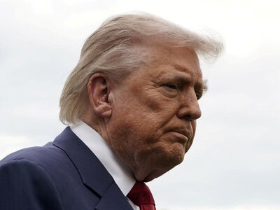 Trump chciał wyrzucić media z Białego Domu. Sąd wydał decyzję. Poważna porażka