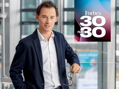 Najpierw było „coś w stylu Netflixa dla niezależnych produkcji”. Teraz były florecista tworzy „dodatkowy mózg” dla linii lotniczych [30 przed 30]