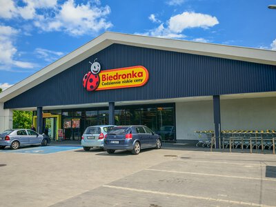 W Biedronce było 899, a jest za 399 zł. Na zimę idealny