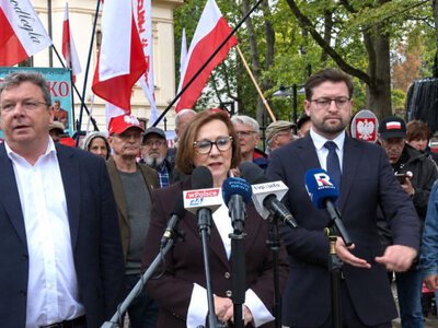Zarzuty, protest i ostre słowa przed TK. PiS ruszył z kontratakiem: „Bandyckie państ…