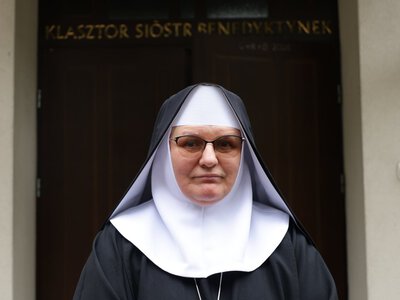 Przełożona benedyktynek o ataku nożownika w klasztorze: To zamach na naszą tożsamość