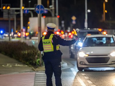 Drogowa etykieta ma swoje zasady. Tak kierowcy łamią je każdego dnia