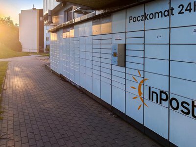 Rating InPostu w dół. Fitch: przejęcie znacząco zwiększy zadłużenie