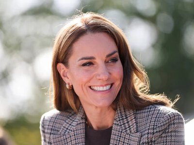 Kate Middleton postawiła na ponadczasowy trend. Ta marynarka będzie hitem jesieni