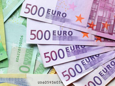 Kursy walut EUR, USD, CHF w piątek 25 września 2026 roku. Sprawdź oficjalne kursy NBP