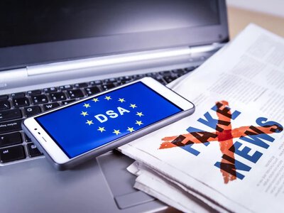 Polska będzie mogła karać platformy internetowe. Nawrocki podpisał ustawę