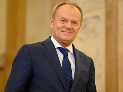 Tusk pojawił się pod Belwederem. Zwrócił się do Nawrockiego