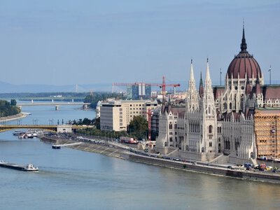 Węgrzy zmienili plany. Obcięli oczekiwania wobec pożyczki z SAFE