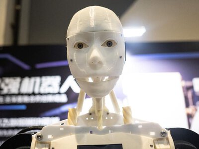 AI dorównuje ludziom, ale nie jest im równa. Inżynier Google stawia sprawę jasno