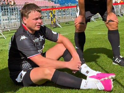 Poważny uraz Jarosława Królewskiego podczas meczu legend Wisły Kraków
