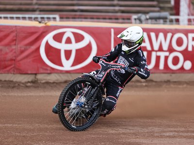 Żużel. Chris Holder zaskoczył w kluczowym momencie. Pokonał go tylko jeden rywal