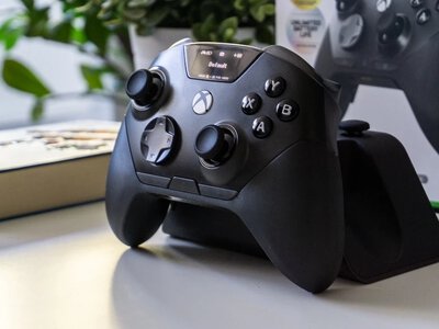 SteelSeries Aeon Pro to przełom - recenzja. W końcu pad z szybką zmianą PC/Xbox