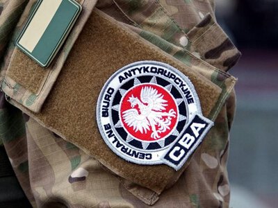 Były szef CBA z zarzutami nadużycia uprawnień. Miał wykorzystywać służbowe mieszkania do prywatnych celów