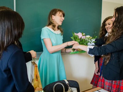 Dzień Nauczyciela zmorą rodziców? „Proszę, nie zaśmiecajmy już tej grupy”