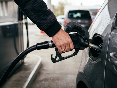 Tanie paliwo to może być pułapka. Wydano ostrzeżenie przed oszustami