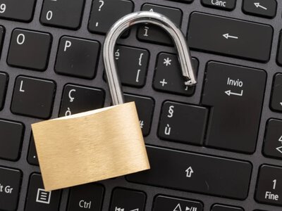 Gawkowski potwierdza cyberatak. Sprawcy są ścigani