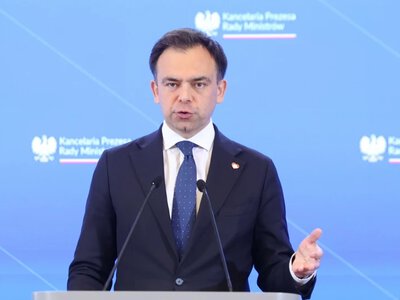 Dług publiczny w górę. Minister ostrzega przed przekroczeniem progu