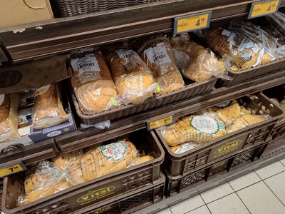 Jesz chleb i bułki z Biedronki, Lidla, Carrefoura? Koniecznie przeczytaj