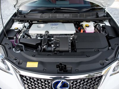 Ta hybryda przejechała 1,6 mln km w 10 lat. Silnik wytrzymał, licznik już nie