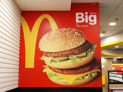 Ten sam big mac, różne ceny. Algorytm decyduje, ile zapłacisz w McDonald's