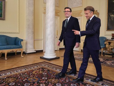 Macron o powrocie Brytyjczyków do UE. Wypowiedział dwa słowa