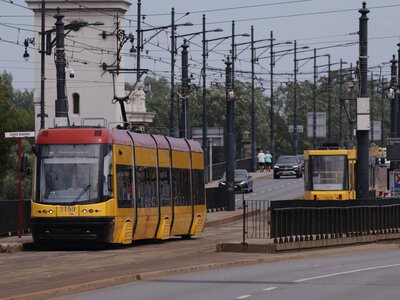 Jechał tramwajem bez biletu. Sądy tak długo to międliły, że w końcu nie zapłacił nic