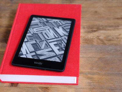 Serwis się wysprzęglił. Oto nowe czytniki Amazon Kindle