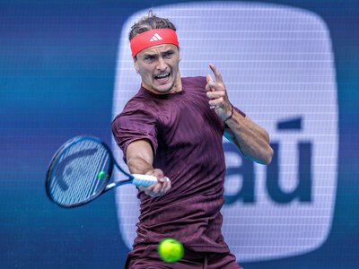 Alexander Zverev znów pokonał ulubionego rywala. Porażki wielkoszlemowych rewelacji