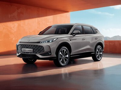 Czy to najpiękniejszy SUV na rynku? MG HS Hybrid+ z zasięgiem do 994 km i rabatem do 20 tys. zł