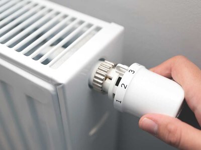 Sezon grzewczy już się rozpoczął. Ten sprzęt dosłownie ratuje życie