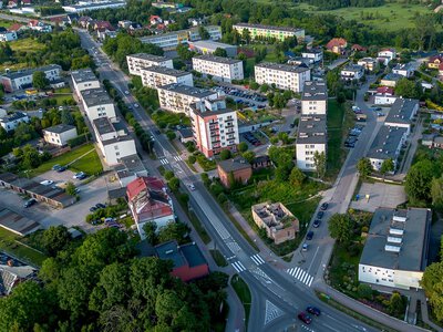 Coraz więcej gmin wpada w finansowe nożyce. Dane pokazują niepokojącą skalę 