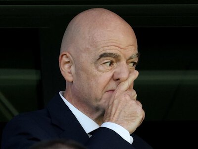 Jednak nie Mioduski? Legenda może zastąpić Infantino