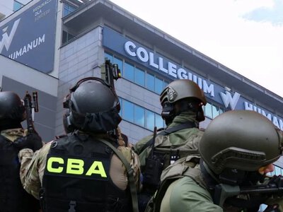 Zorganizowana grupa przestępcza. Zarzuty po zatrzymaniach ws. Collegium Humanum