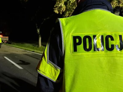 Wyszedł z rozbitego auta. Chwilę później nadeszło śmiertelne uderzenie