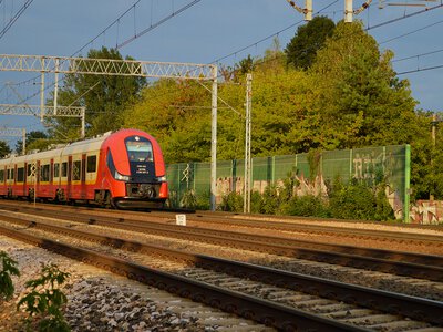 Śmiertelny wypadek na torach. Duże utrudnienia dla pasażerów