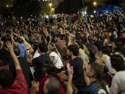 Eksmisja 87-latki wywołała protesty. Tłumy przed hiszpańskim parlamentem