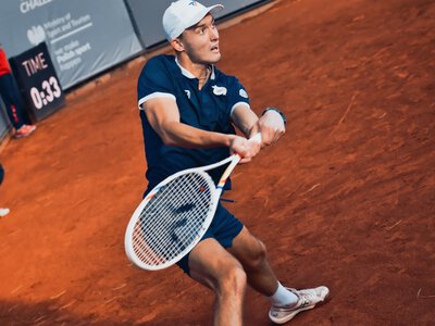 Polak zagra w finale. Może obronić trofeum