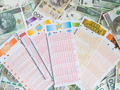 Wygrali miliony na loterii. Kwota podatku zwala z nóg