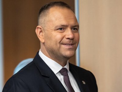 „Każdy premier powiedziałby Domańskiemu: do domu”. Nawrocki mówi o bilionie złotych długu