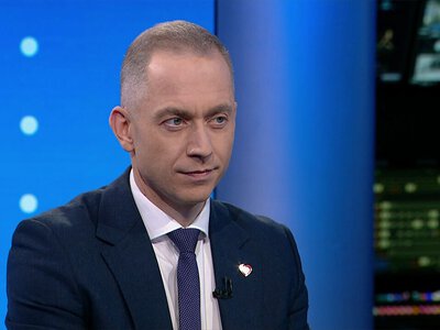 Prezydent uległ presji rządu? „Nie miał wyjścia”