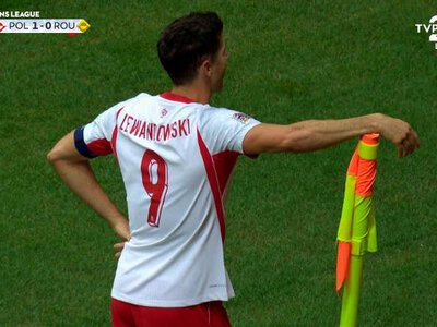 Robert Lewandowski pokonał bramkarza Legii Warszawa. Tak Polska objęła prowadzenie z Rumunią w Lidze Narodów