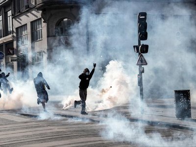 Bunt młodych paraliżuje Francję. Tysiące aresztowanych, podpalenia i miliony euro strat