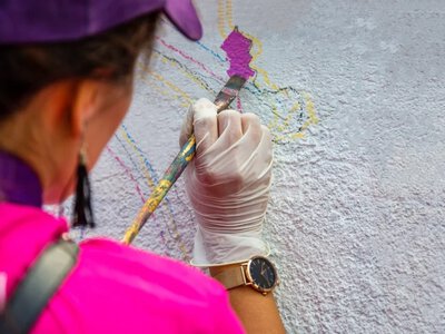Zapomnij o beżu. Top 3 kolory, które jesienią rządzą we wnętrzach