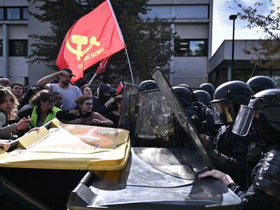 Zamieszki we Francji. Rząd chce surowszych kar dla wandali