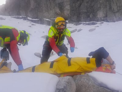 Tatry. Zginęły dwie osoby. TOPR: Twardy śnieg nie wybacza błędów
