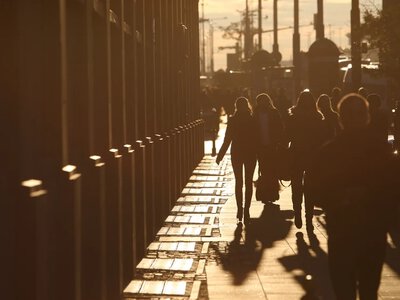 Żyją od wypłaty do wypłaty. Wybieram tak, żeby było jak najtaniej