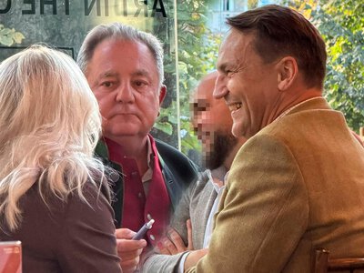 Zaskakujące wydarzenie. Sikorski i Makłowicz na kawie w Bunkrze!