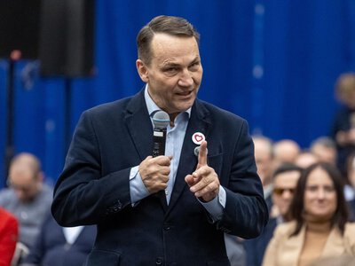 Spór o konie. Sikorski żąda faktury od prezydenta